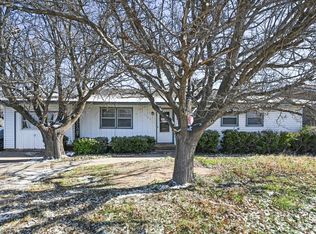 1220 Avenue L, Ralls, TX 79357