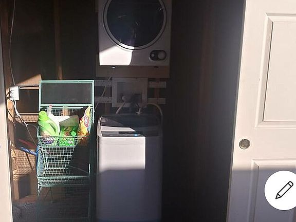5th image of 4507 Hayes Pl