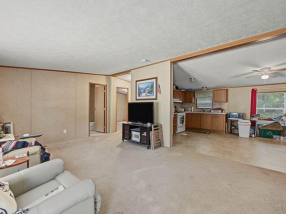 4th image of 47 Mark Avenue