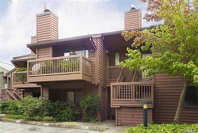 1st image of 171 Cypress Pl