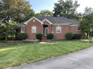 628 Willow Bend Cir, Bowling Green, KY 42104