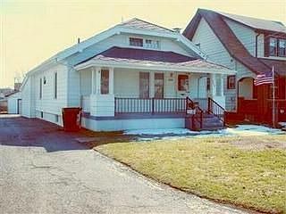 1st image of 3020 Marimont Dr