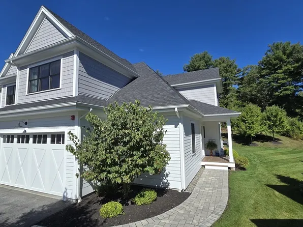 6 Southfield Ln #6, Sherborn, MA 01770