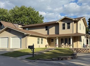 51 Lakewood Villa St, Council Bluffs, IA 51501