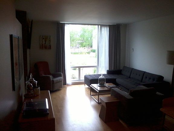 living room, furnished