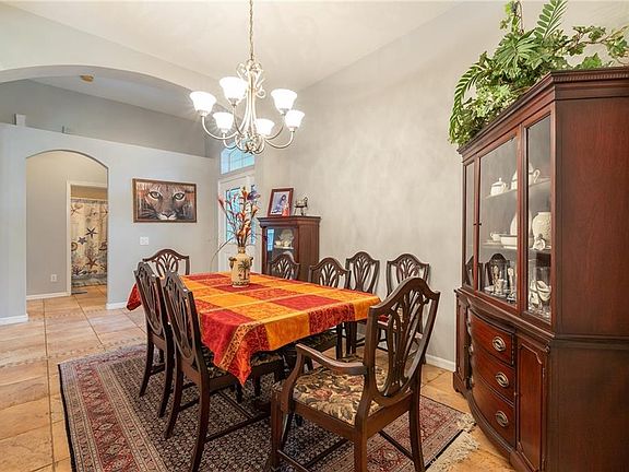 3rd image of 12139 Bishopsford Dr