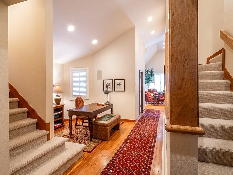 407 W Hallam St — Photo 23