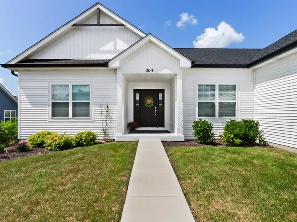 304 North Stone Ridge DRIVE, Lake Geneva, WI 53147