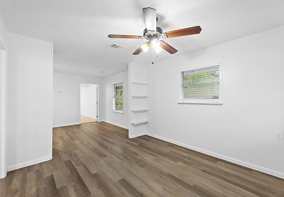 4th image of 7816 James St