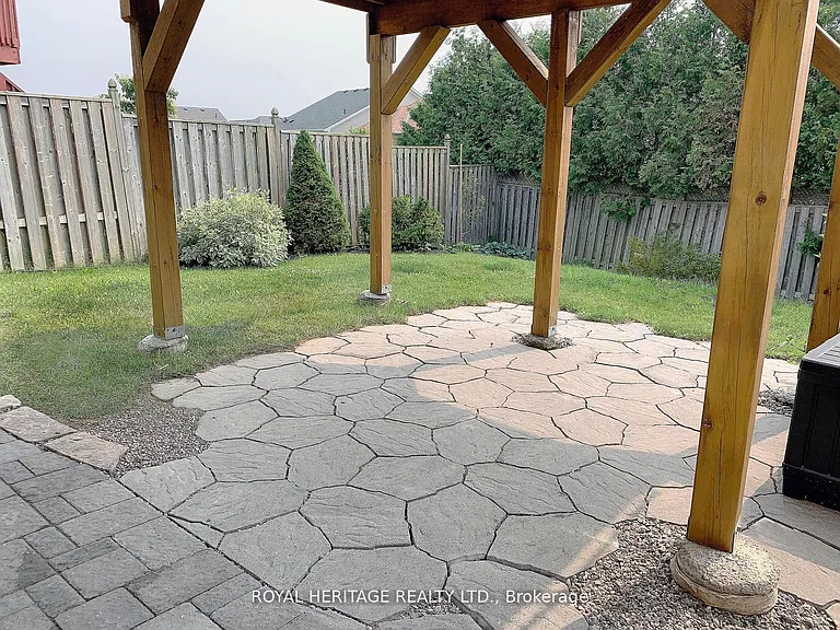 1628 Spencely Dr — Photo 3