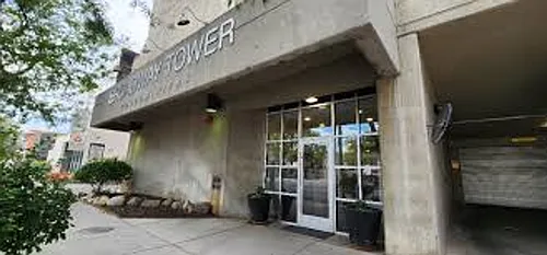 230 E Broadway St #1008 Photo 1
