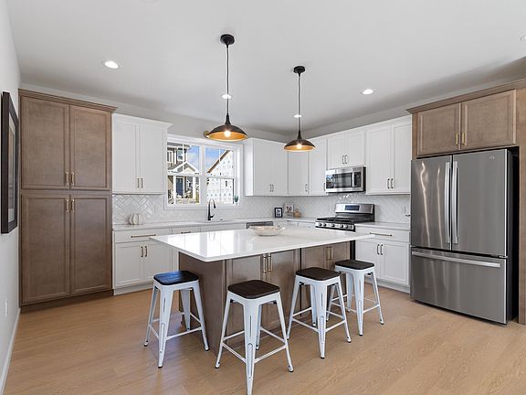 2nd image of 2862 Radicchio Dr