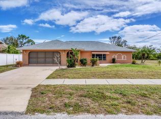 7506 Spinnaker Blvd, Englewood, FL 34224