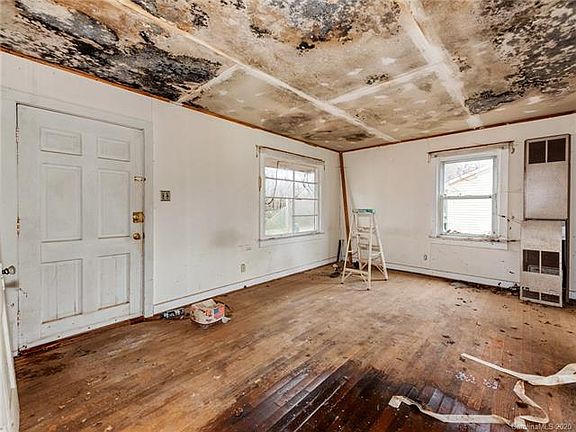 5th image of 913 Knox Ave