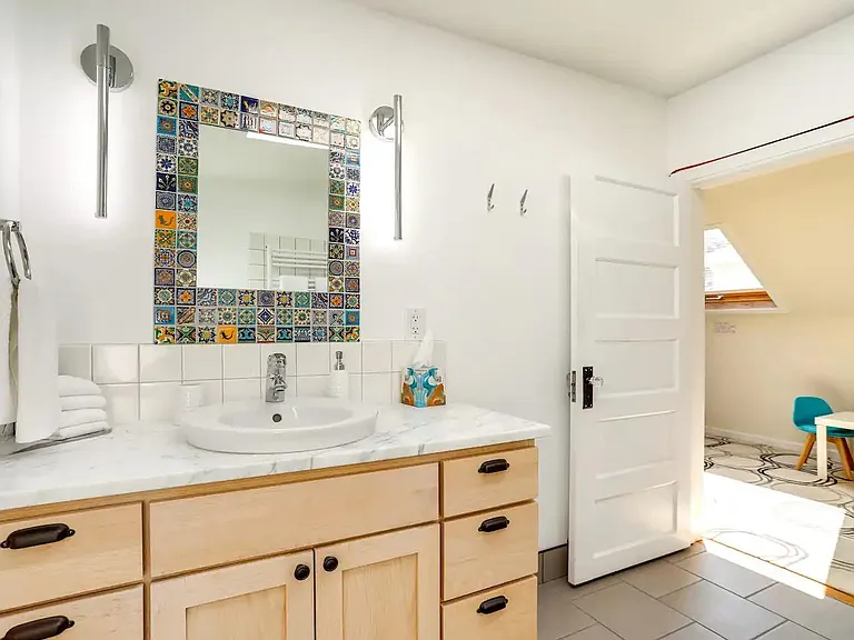 5225 12th Ave NE — Photo 15