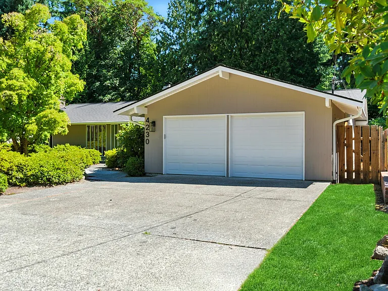 4230 90th Ave SE — Photo 41