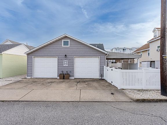 3rd image of 205 84th St