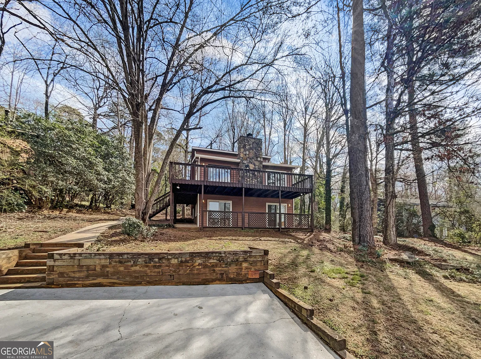 8709 Lake Dr photo 1