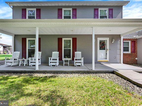 3rd image of 610 Westover Rd