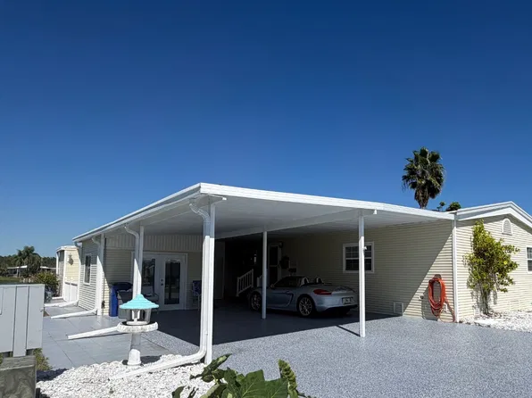 823 Calamondin Ct, North Fort Myers, FL 33917