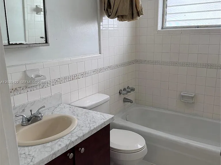 7811 Johnson St #3E — Photo 5