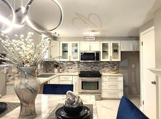 13975 W Lisbon Rd, Brookfield, WI 53005