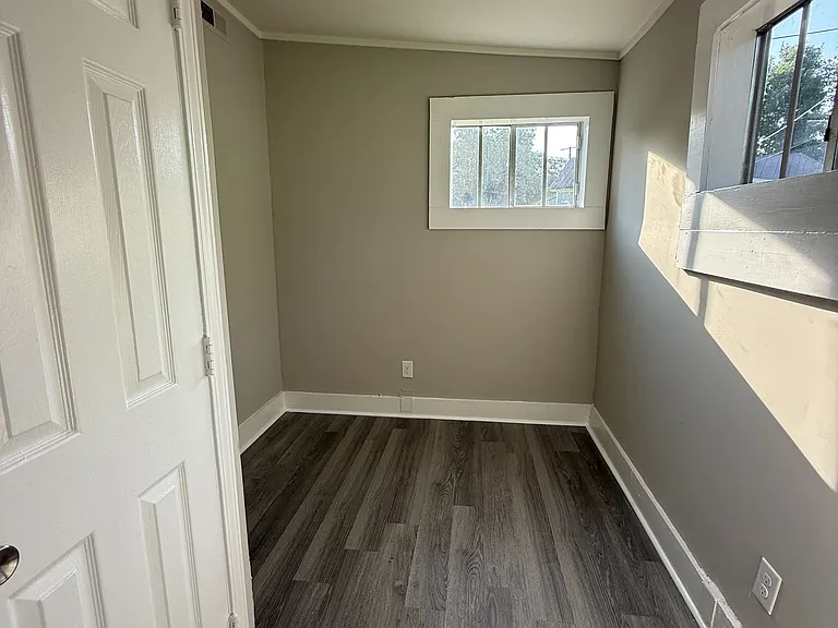 412 Bryant St — Photo 8