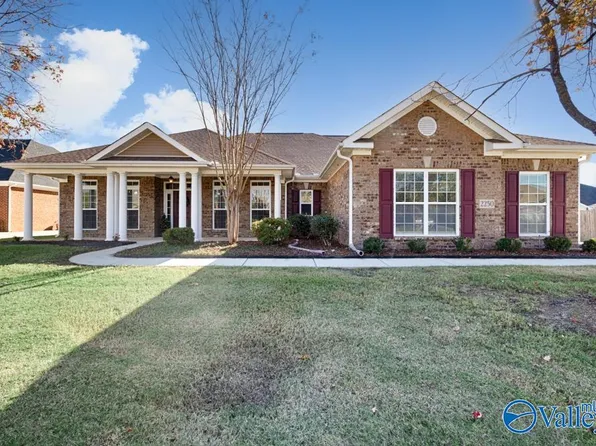 2250 Towne Park Dr SW, Huntsville, AL 35803