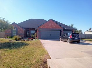 6902 Rolling Mdws, Tuttle, OK 73089