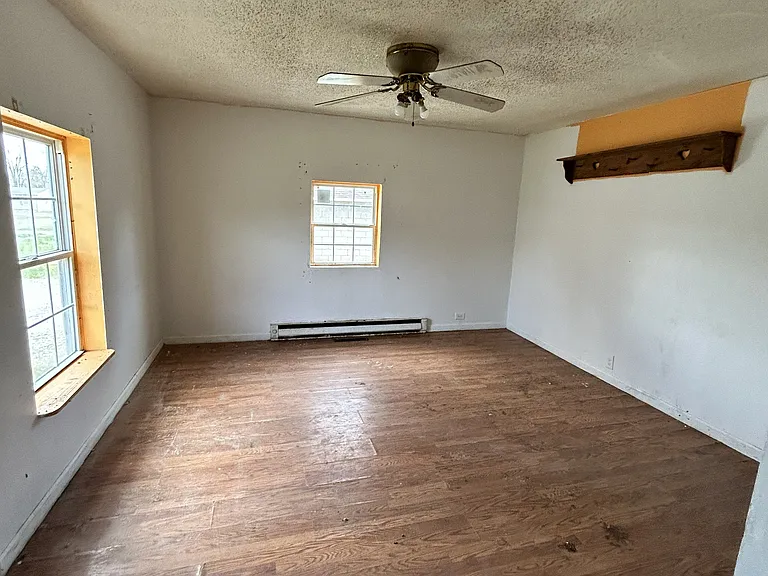 708 W Jones St — Photo 21