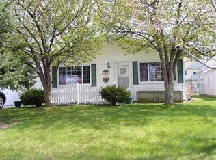202 Randall Dr, Sandusky, OH 44870