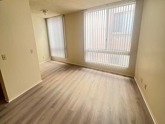 4th image of 807 N Bunker Hill Ave APT 206