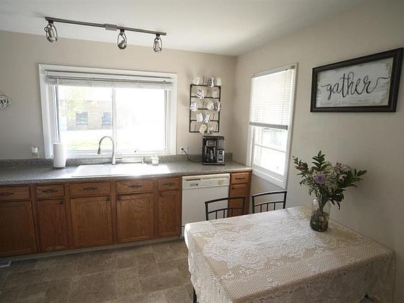 2nd image of 1563 36th Ave