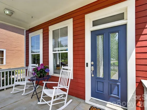 1308 Rising Oak Dr, Charlotte, NC 28206