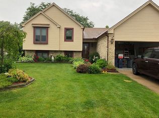 38076 Fringe Dr, Sterling Heights, MI 48310