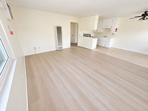 5th image of 16004 Orange St #1