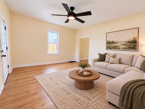 3rd image of 2535 8th Ave