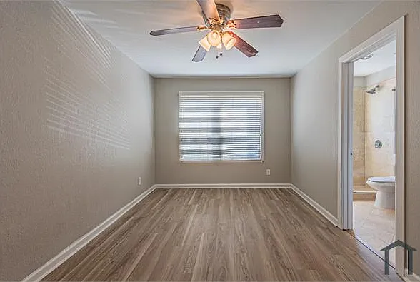 7770 Meadow Rd #202 — Photo 14