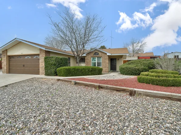 6915 Minehead Ct NW, Albuquerque, NM 87120