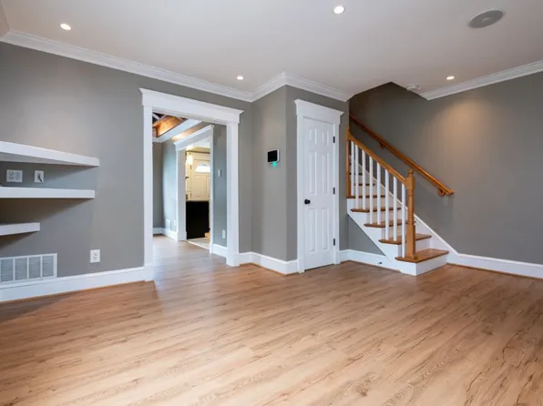 5042 8th St NE, Washington, DC 20017