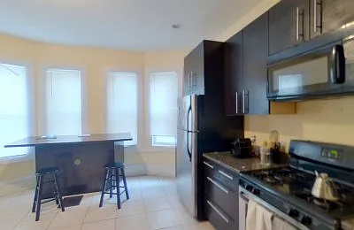3 bed, 1100 sqft, $3,495 — Photo 4