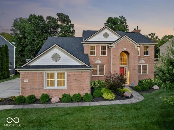 11995 Gray Eagle Dr, Fishers, IN 46037