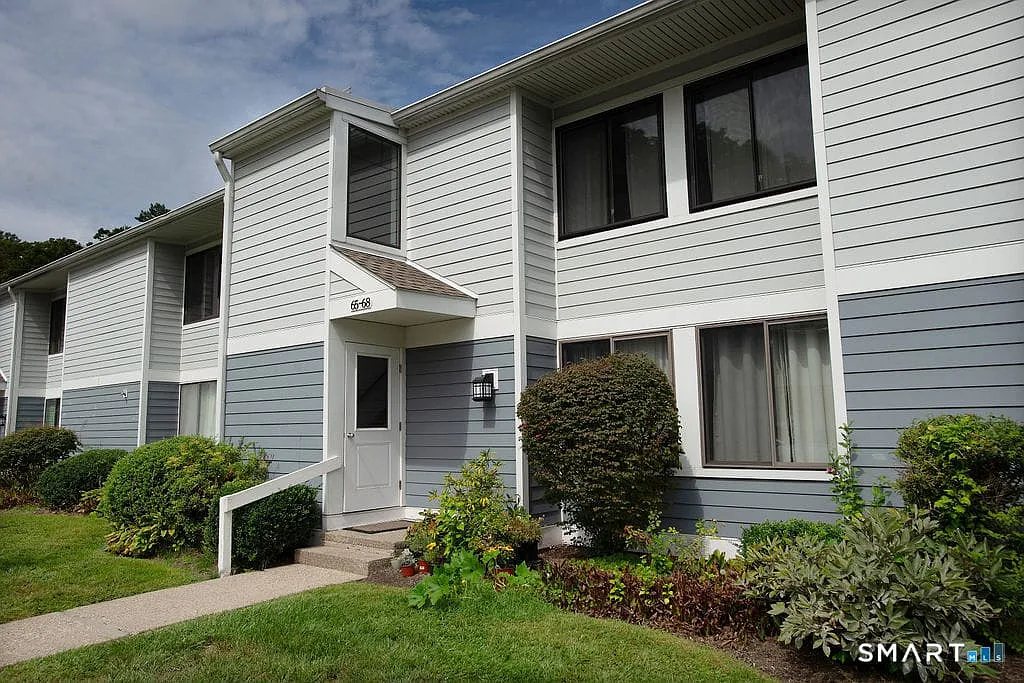2 bed, 1.0 bath, 1148 sqft, $2,700 — Photo 1