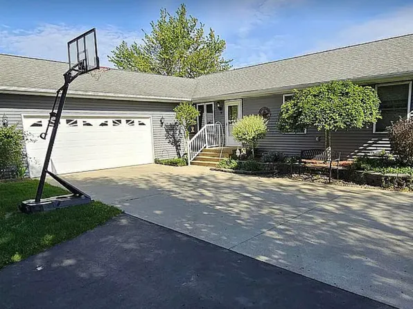 7560 W V Ave, Schoolcraft, MI 49087