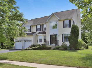 16 Kopak Way, Spotswood, NJ 08884