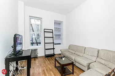 Rented by Wave Real Estate Group