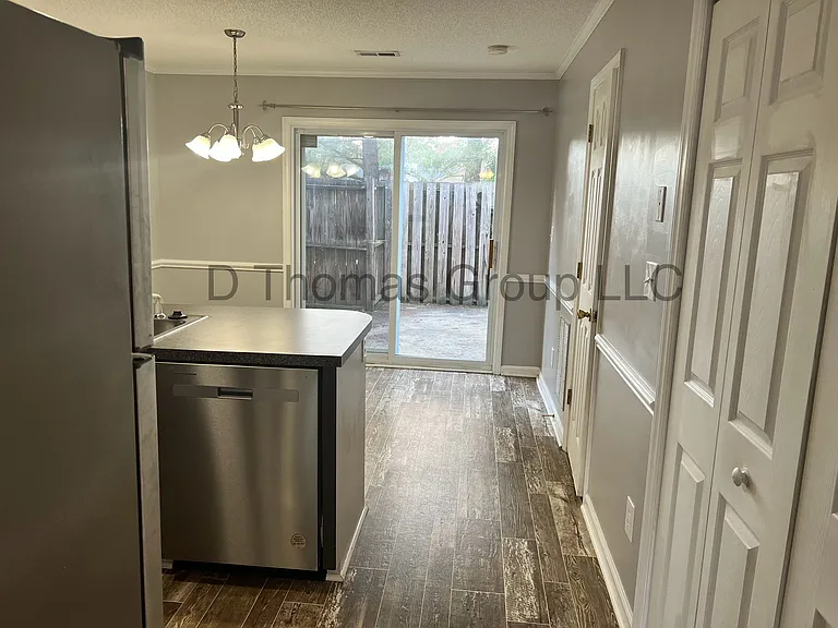 2325 Vineyard Dr #C2 — Photo 26