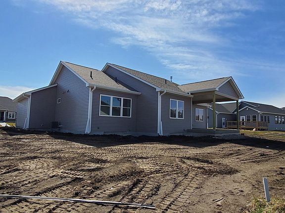 3rd image of 2703 Weston Dr