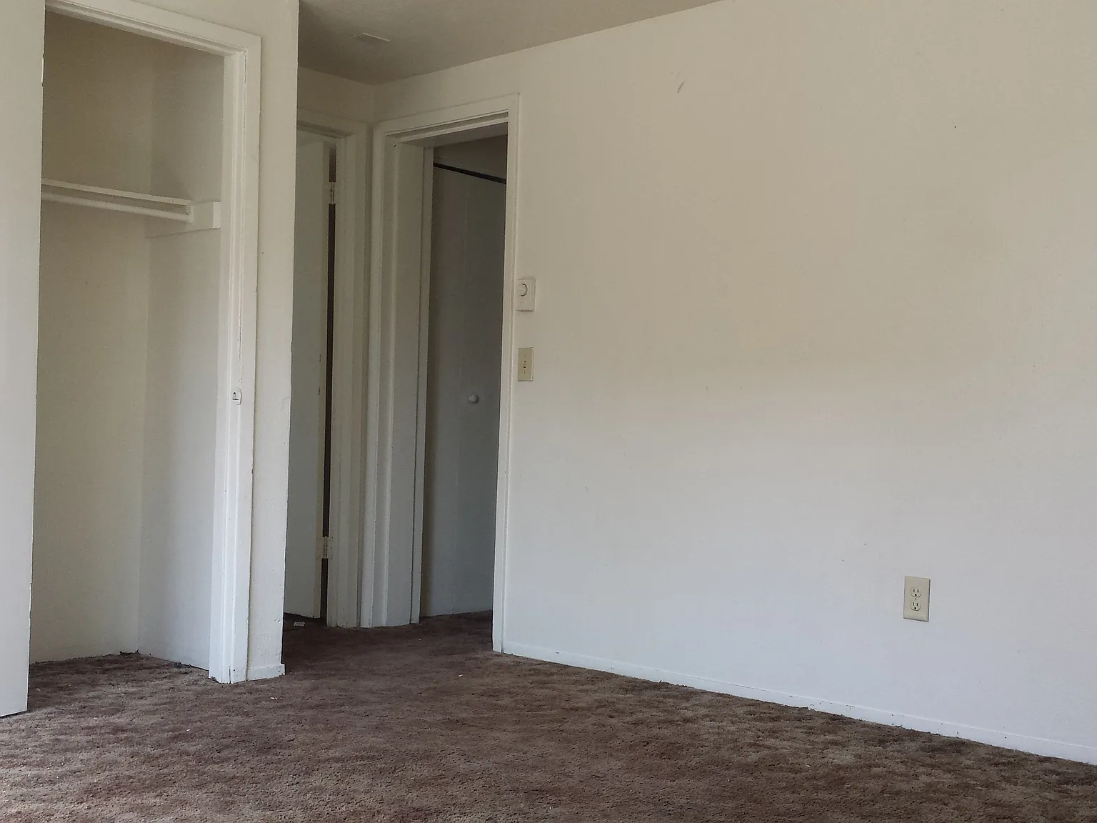 2 bed, 840 sqft, $1,300 — Photo 4