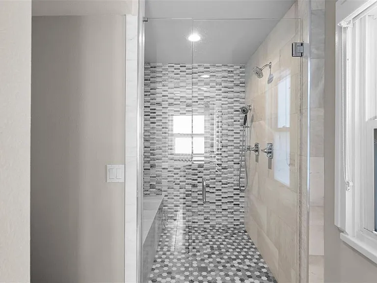 2943 W Bayshore Ct — Photo 34
